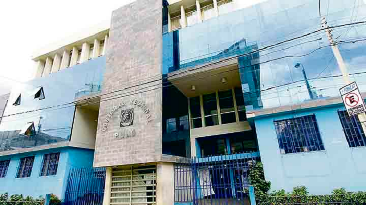 Exservidor de Región Puno metido en licitación de vía
