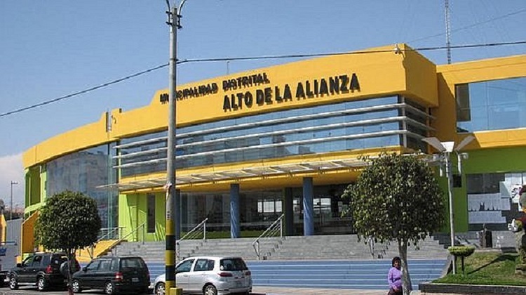 Fiscalía investiga a regidor por alquilar vehículo a la municipalidad