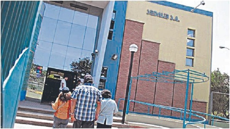 Sedalib retrocede en concurso para alquilar computadoras por S/ 10 mlls.