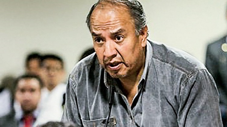 Indagarán los diálogos entre Acurio y Salazar