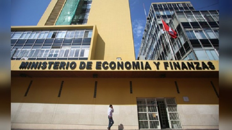 MEF: ¿Se puede recortar S/2.000 millones de gasto público?