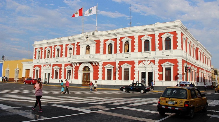 Municipalidad de Trujillo compró cajas de clip a S/199 cuando cuestan 2 soles