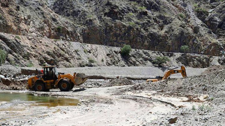 Aprueban adicional de S/ 1.7 millones a cuestionada obra de Hualapampa