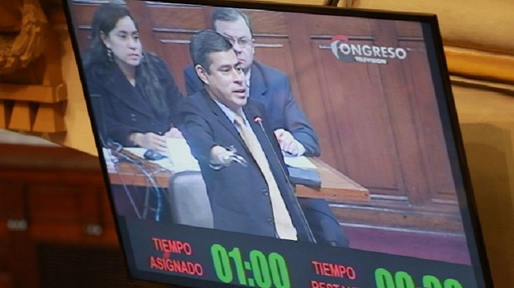 Congreso: Los riesgos de una compra sobrevalorada de computadoras