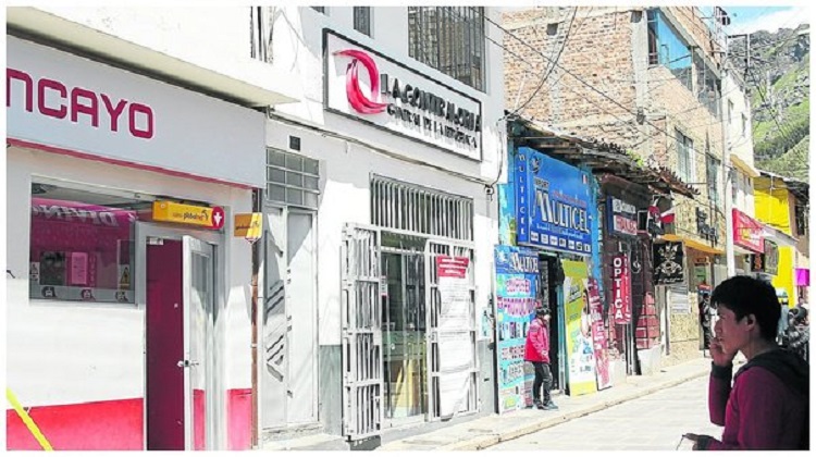 Contraloría detecta presunta irregularidad en compra de medicinas