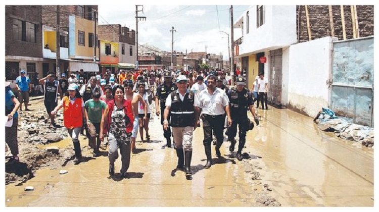Investigarán a funcionarios por compras tras el desastre