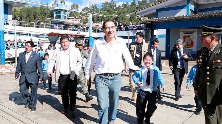 Lo importante no es iniciar obras sino asegurar que terminen, afirma presidente Vizcarra
