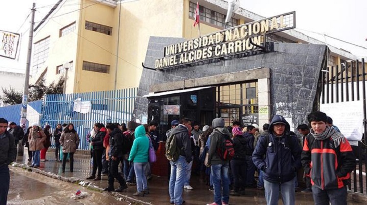 Pasco: evidencian presunto prejuicio económico en obras de universidad