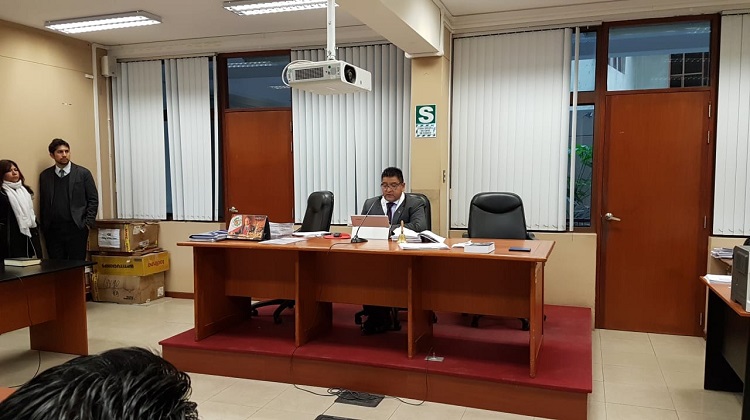 Absuelven a alcalde Omar Candia y sentencian a 8 años de cárcel a sus funcionarios (Video)