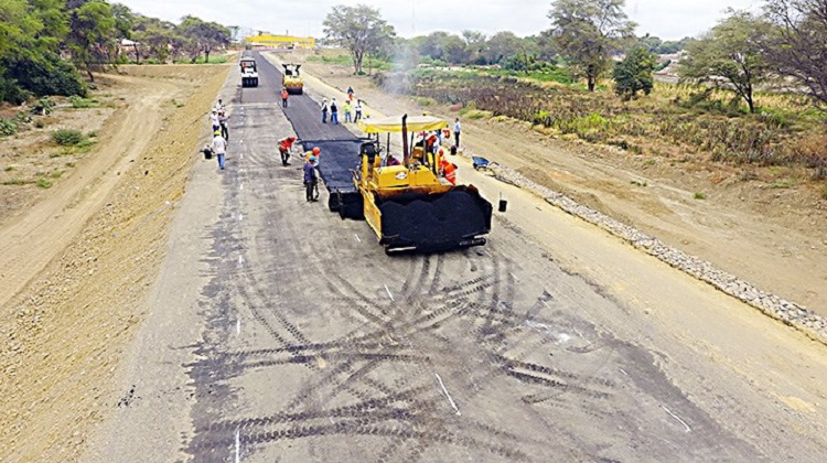 La reconstrucción con cambios impulsa el crecimiento económico