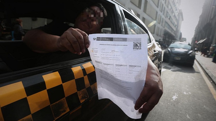 #NoTePases: Falta de plástico para imprimir brevetes genera incertidumbre