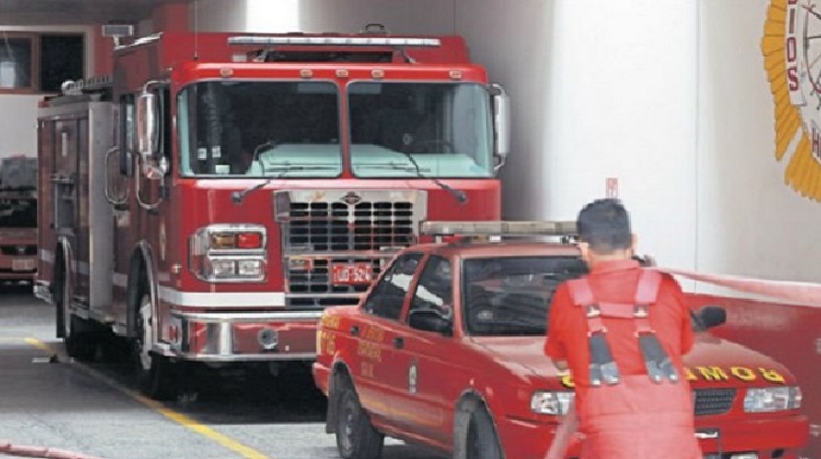 Aseguran gasolina para bomberos por tres meses