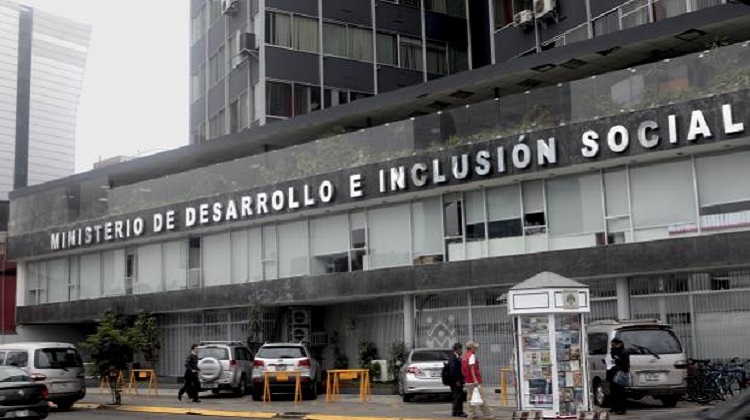 Ejecución de proyectos de inversión de ministerios avanza lentamente