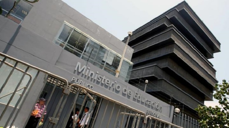 Minedu: aprueban medidas para proteger a quienes denuncien corrupción