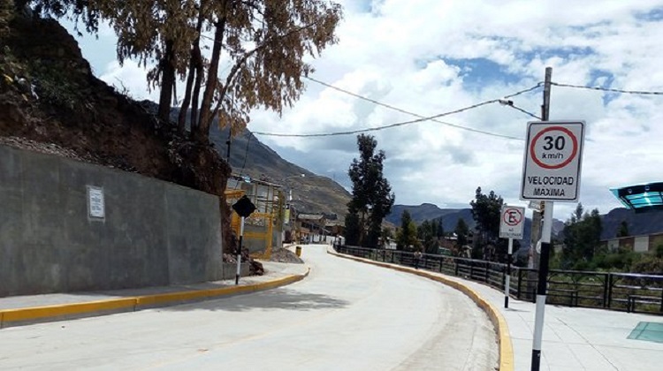 Investigan presunta irregularidad en construcción de malecón del barrio de Yananaco