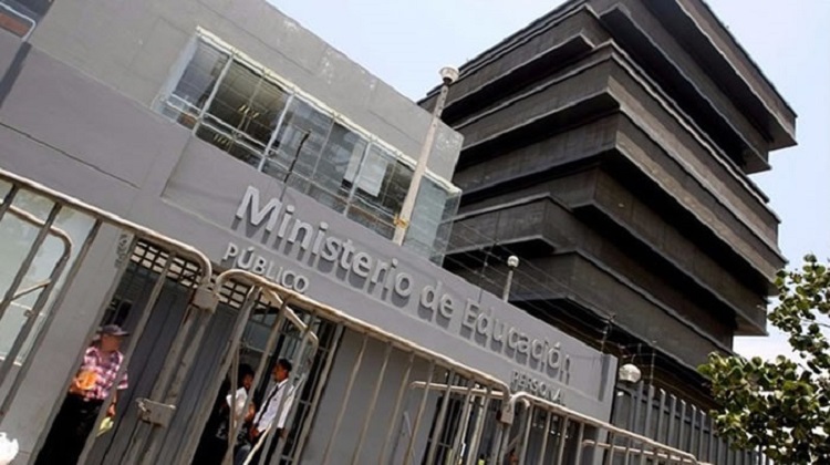 MINEDU habría suspendido firma de Contrato por supuestos vicios en Licitación