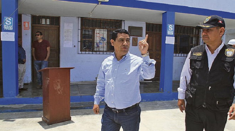 Sentencian a cuatro años a alcalde Vásquez Llamo