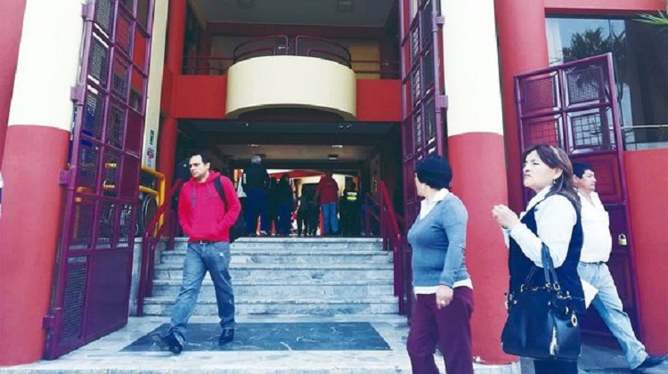 Empresa que ganó 10 licitaciones en MPS se reactivó justo durante esta gestión