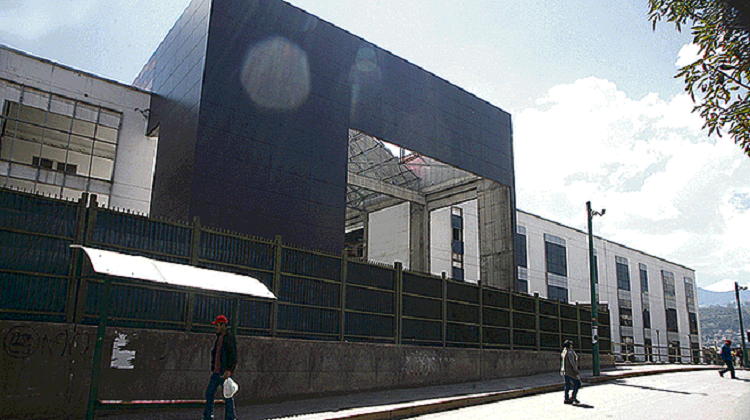 ¿Por qué no se concluye hasta ahora el hospital Lorena en Cusco?