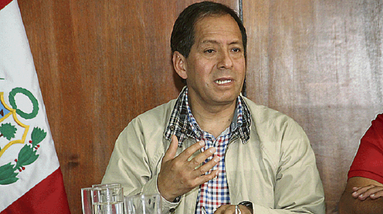 “Si existen desvíos en las obras hay que aplicar el peso de la ley”