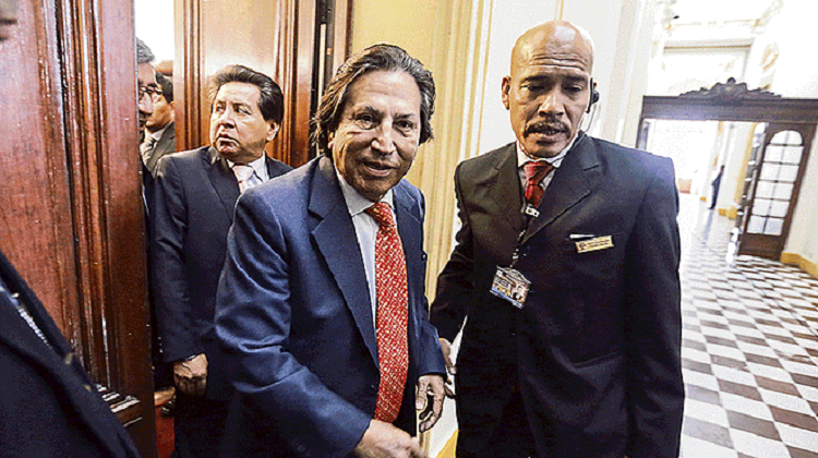 Comisión Lava Jato: Toledo favoreció a Odebrecht y a Camargo Correa