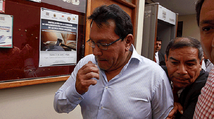 Félix Moreno y los procesos judiciales que pesan en su contra