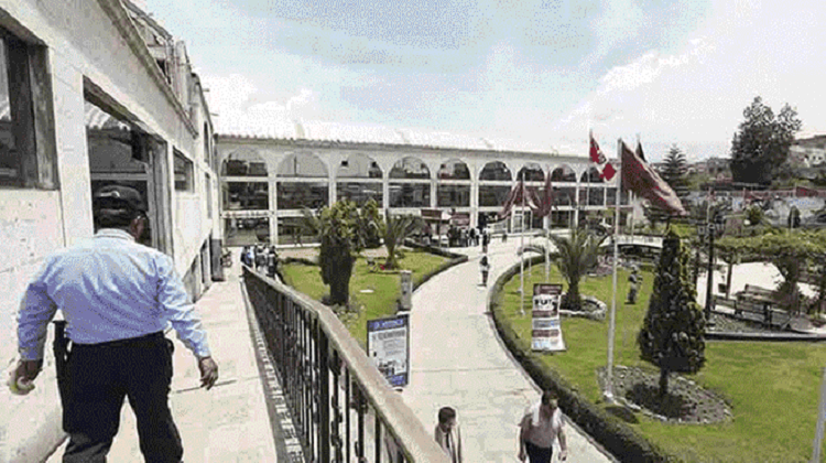 Obras que ejecuta municipio de Arequipa están paralizadas