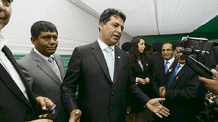 Advierten irregularidades en la compra de dos mil morrales para escolares en Cusco