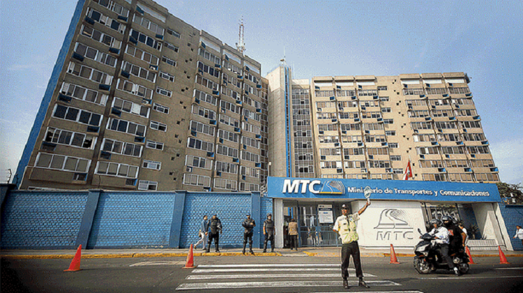 Delatan a cinco exfuncionarios del MTC que cobraban coimas millonarias