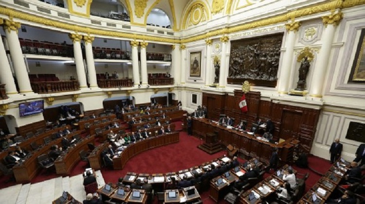 Siete bancadas ya apoyan comisión que investigue al “club de la construcción”