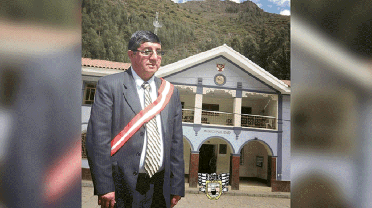 Ancash: Exalcalde y su hijo desfalcan 10 millones de soles
