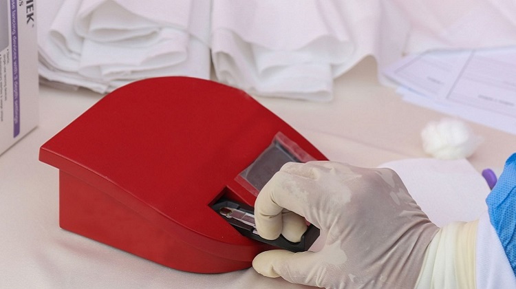 Perú Compras realizará mesa de discusión sobre implementos para diagnosticar anemia