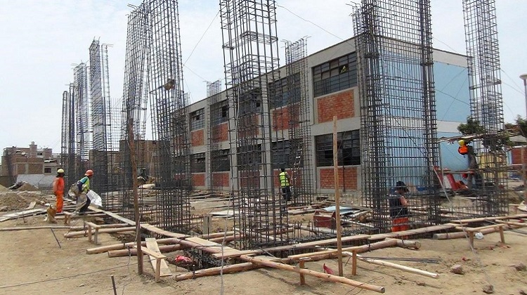 Contraloría detecta anomalías en construcción de colegios en Trujillo