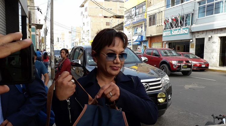 Chiclayo: Empresaria ratifica denuncia contra congresista Héctor Becerril