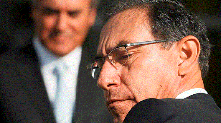 Fiscalía denuncia a Vizcarra por avalar cobros indebidos