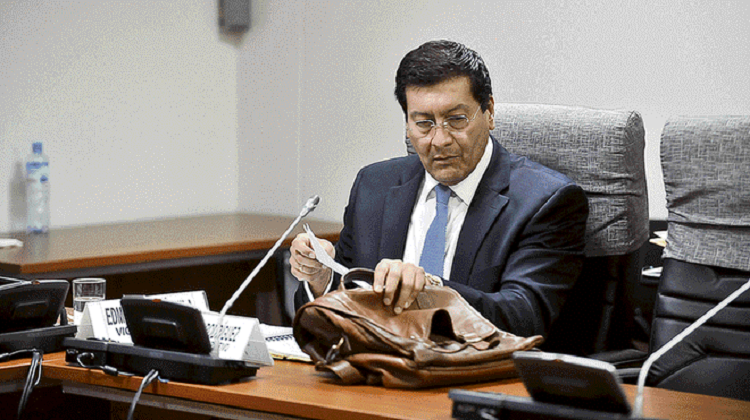 Fiscalía: Hermano de exministro Paredes recibía coimas