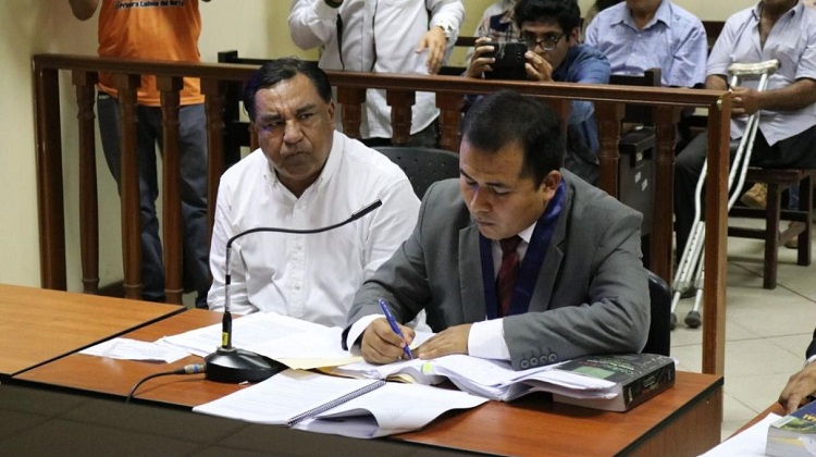 Se complica más la situación del alcalde de Olmos