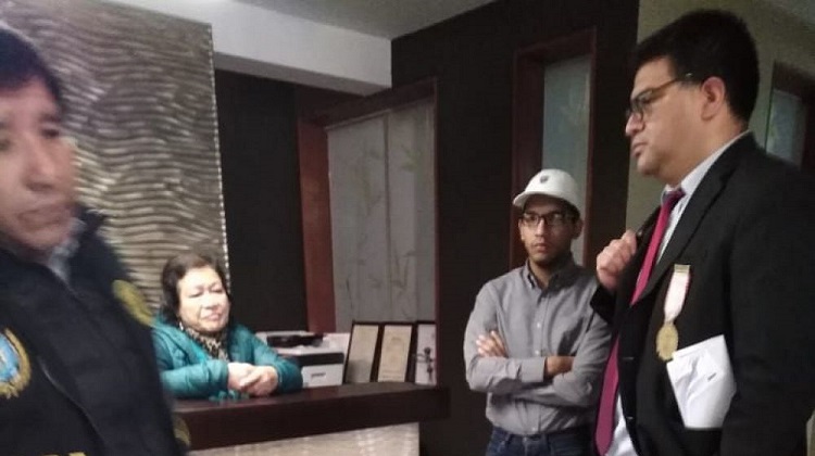 Allanaron cuatro inmuebles para tratar de ubicar a Santiago Chau y Magdalena Bravo