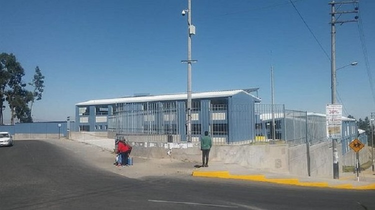 Arequipa: Hasta 200 observaciones en construcción de colegio Deán Valdivia