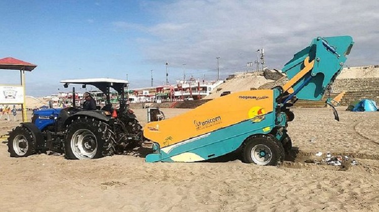Máquina para limpiar playas no cumple las especificaciones técnicas