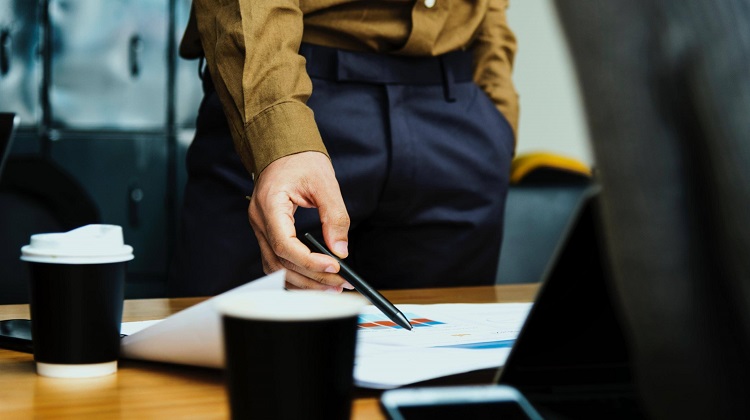 ¿Por qué es importante la ética empresarial en los negocios?