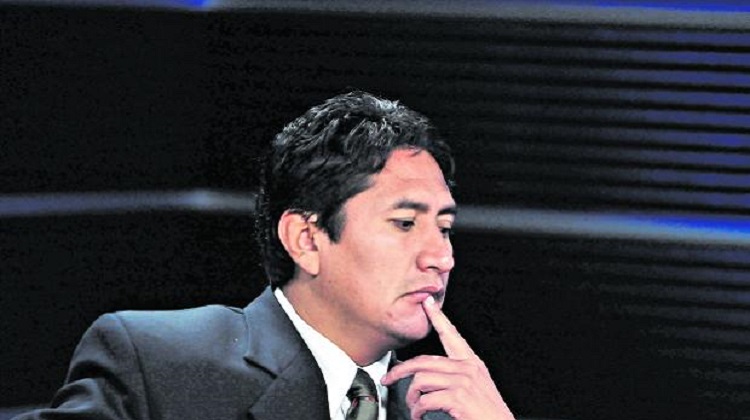 Condenan al gobernador Vladimir Cerrón a 4 años de prisión