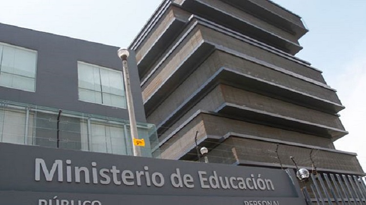 Piden denunciar corrupción en el sector educación