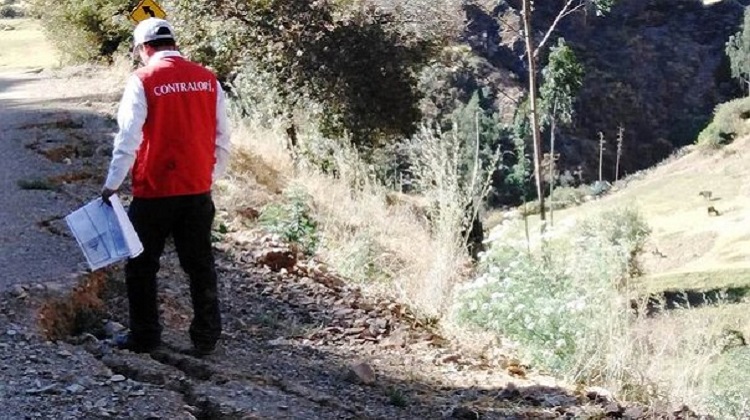 Hallan riesgos en construcción de vía vecinal de más de S/4 millones