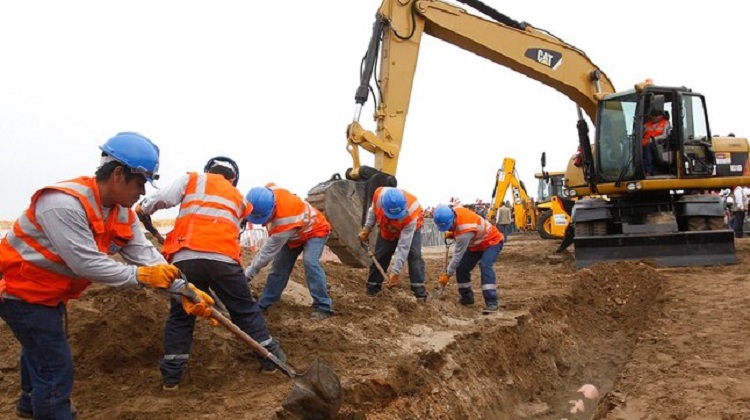 MEF presentará modelo de contrato con entidades que harán seguimiento a grandes obras de infraestructura