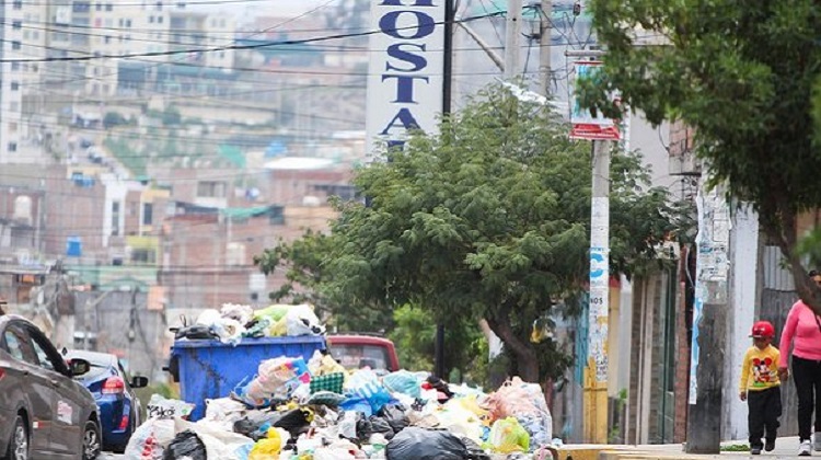 Anulan licitación de vehículos de basura en Mariano Melgar