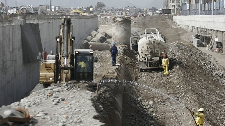 Contraloría: ¿De qué trata el decreto de urgencia que busca destrabar obras?