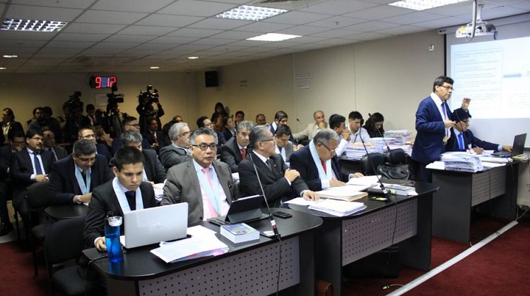 Facturas y cheques probarían sobornos de Odebrecht a árbitros