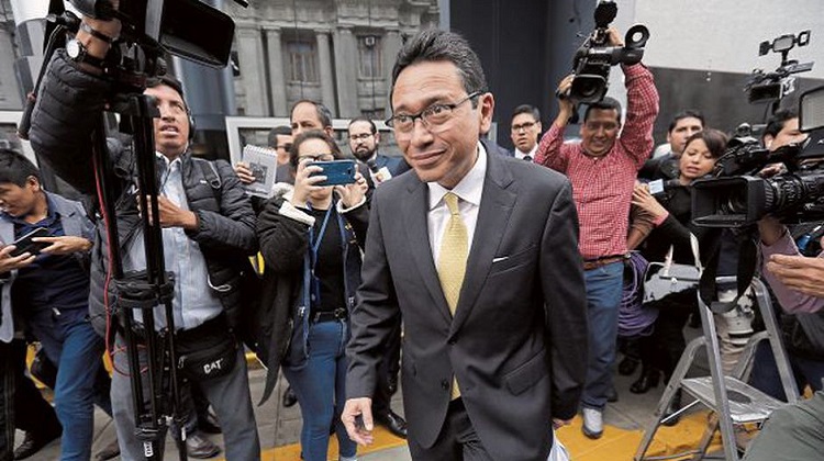 El OSCE observó contratos de Humberto Abanto con el Congreso