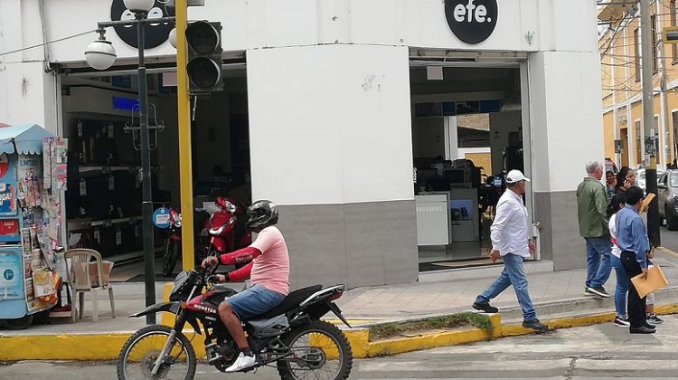 Gestión anterior pagó S/1 millón por semáforos defectuosos